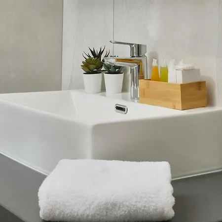 Modern 1 Bedroom With Balcony In Apartament Nicosia